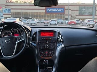 2011 Opel Astra J, серебристый, 680000 рублей, вид 3