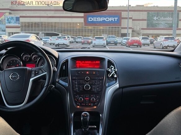 2011 Opel Astra J, серебристый - вид 2