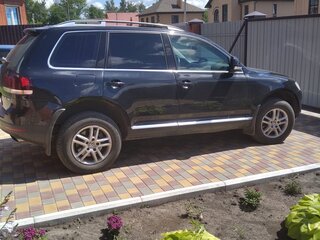 2008 Volkswagen Touareg I Рестайлинг, чёрный, 1250000 рублей, вид 1