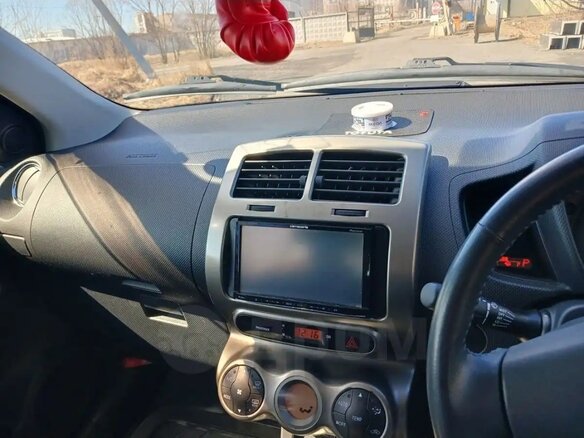 2012 Toyota Ist II, чёрный, 980000 рублей - вид 4