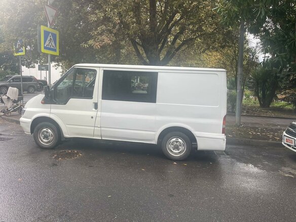 2005 Ford Transit, белый, 870000 рублей - вид 3
