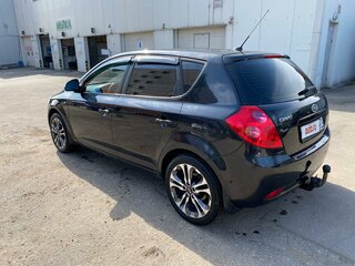 2009 Kia Ceed I, чёрный, 680000 рублей, вид 4