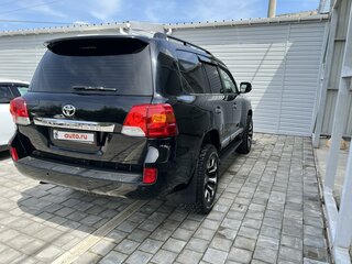 2012 Toyota Land Cruiser 200 Series Рестайлинг 1, чёрный, 3500000 рублей, вид 3
