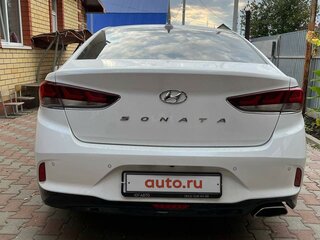 2018 Hyundai Sonata VII (LF) Рестайлинг, белый, 1830000 рублей, вид 4