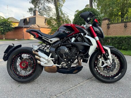 2016 MV Agusta Dragster 800, красный, 1320000 рублей, вид 5
