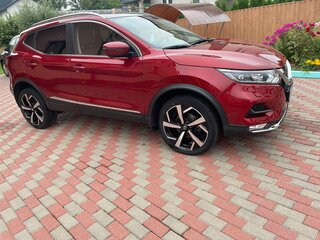 2019 Nissan Qashqai II Рестайлинг, красный, 2450000 рублей, вид 3