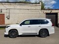 2020 Lexus LX 570 III Рестайлинг 2, белый, 9800000 рублей - вид 3
