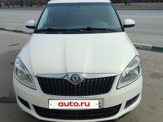 2012 Skoda Fabia II Рестайлинг, белый, 365000 рублей, вид 2