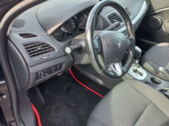 2012 Renault Fluence I, синий, 900000 рублей - вид 9