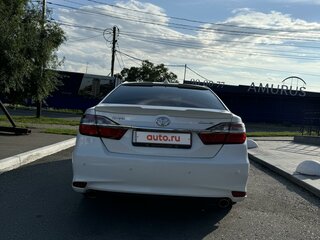 2015 Toyota Camry VII (XV50) Рестайлинг, белый, 1600000 рублей, вид 5