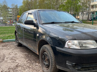 2004 Volkswagen Pointer, чёрный, 135000 рублей, вид 2