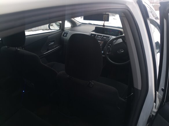 2013 Toyota Prius Alpha I (ZVW40/41), белый, 1350000 рублей - вид 8