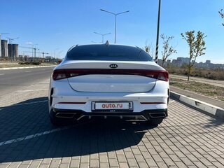 2021 Kia K5 III, белый, 2200000 рублей, вид 5