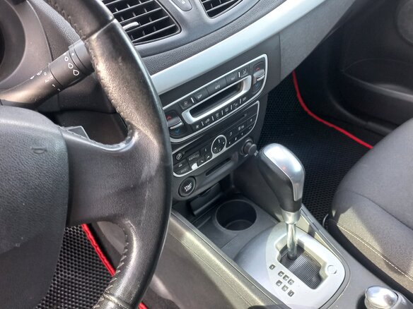 2012 Renault Fluence I, синий, 900000 рублей - вид 19