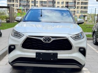 2025 Toyota Highlander IV (XU70), белый, 6850000 рублей, вид 2