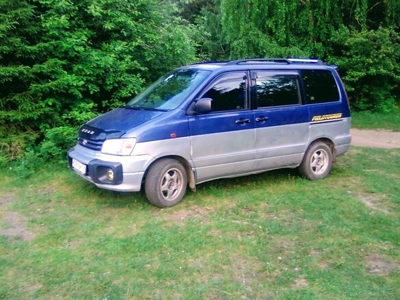 1997 Toyota Lite Ace Noah V, синий, 400000 рублей - вид 1