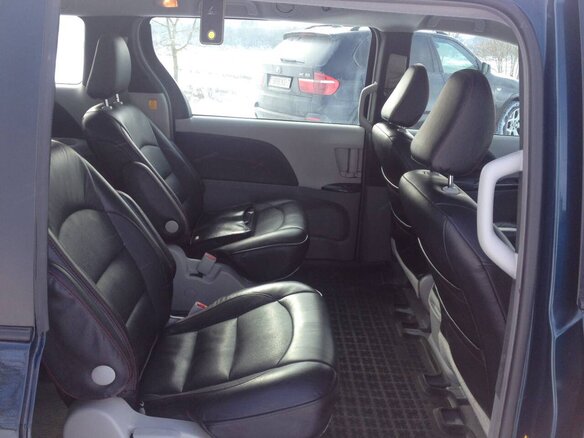 2010 Toyota Sienna III, зелёный, 1516518 рублей - вид 6