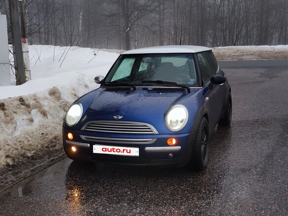 2001 Mini Hatch One I (R50), синий, 499999 рублей