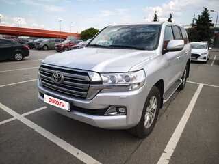 2016 Toyota Land Cruiser 200 Series Рестайлинг 2, серебристый, 6750000 рублей, вид 5