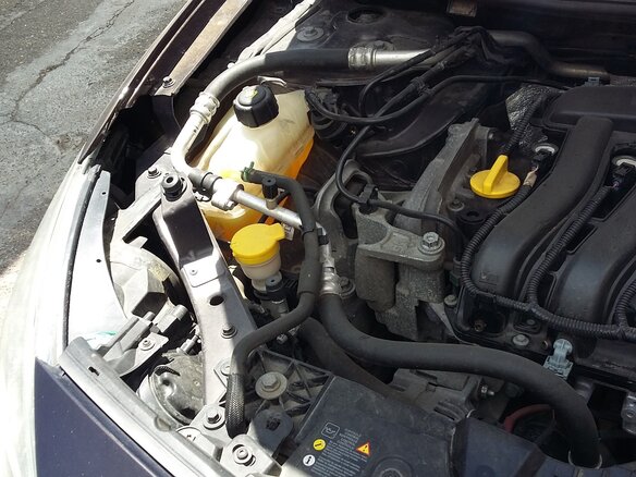 2012 Renault Fluence I, коричневый, 800000 рублей - вид 15