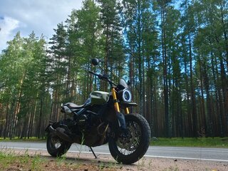 Moto Morini Seiemmezzo SCR