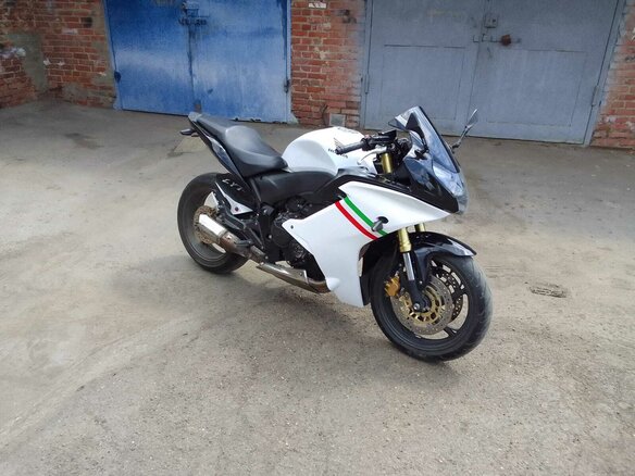 2012 Honda CBR 600F, белый, 650000 рублей