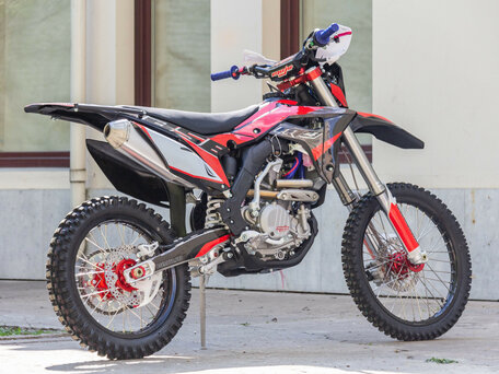 2023 BSE M4, красный, 374990 рублей, вид 5