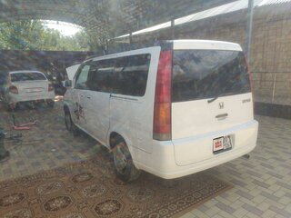 2000 Honda Stepwgn I Рестайлинг, белый, 850000 рублей, вид 2