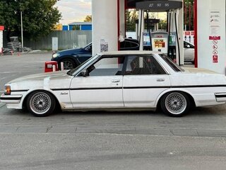 1986 Toyota Cresta II (X70), белый, 430000 рублей, вид 2