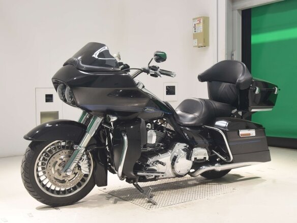 2009 Harley-Davidson Road Glide, чёрный, 705000 рублей - вид 3