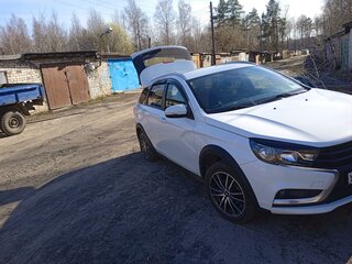 2018 Lada (ВАЗ) Vesta SW Cross I, белый, 1000000 рублей, вид 3