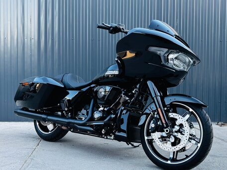 2024 Harley-Davidson Road Glide, чёрный, 3750000 рублей, вид 2