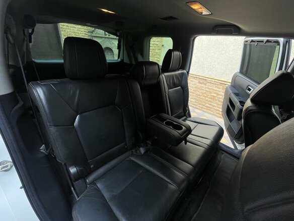 2011 Honda Pilot II Рестайлинг, белый, 2250000 рублей - вид 9
