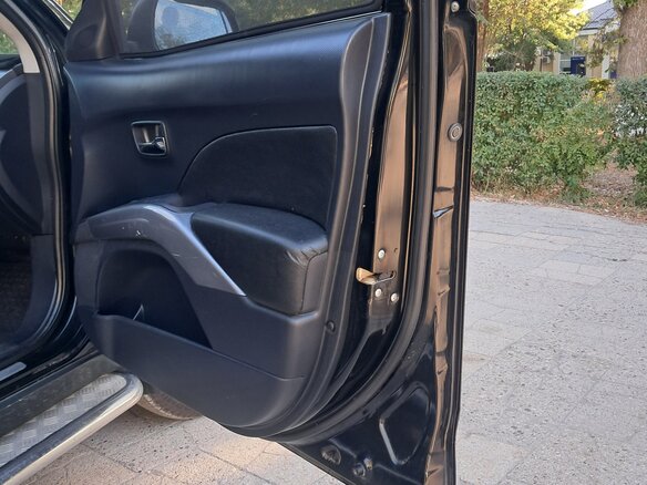 2007 Mitsubishi Outlander II, чёрный, 1200000 рублей - вид 19