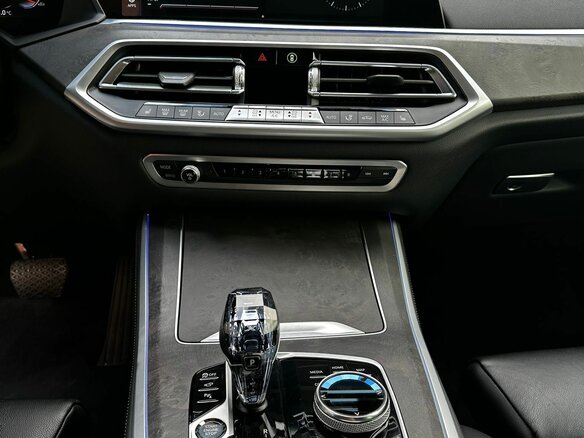 2021 BMW X5 40i IV (G05/G18), синий, 8450000 рублей - вид 14