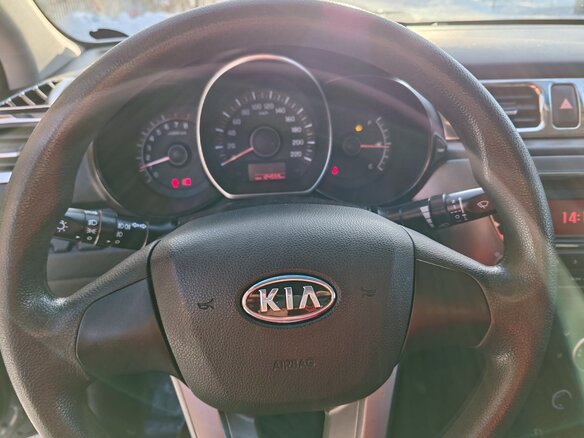 2012 Kia Rio 5-speed III, серый, 830000 рублей - вид 10