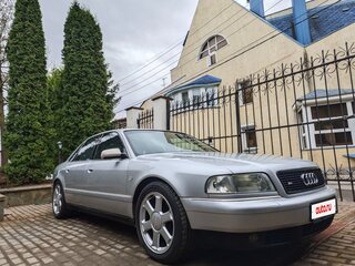 2001 Audi S8 I (D2) Рестайлинг, серебристый, 1400000 рублей, вид 3