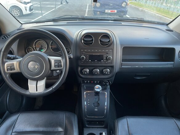2012 Jeep Compass I Рестайлинг, чёрный, 1250000 рублей - вид 9