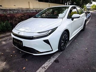 2026 Toyota Corolla XII (E210) Рестайлинг 2, белый, 2103333 рублей, вид 1