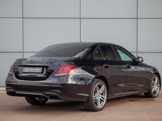 2019 Mercedes-Benz E-Класс 200 V (W213, S213, C238), чёрный, 3200000 рублей, вид 2