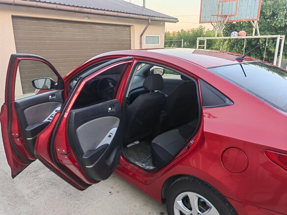 2012 Hyundai Solaris I, красный, 850000 рублей - вид 7