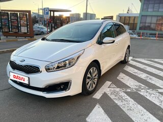 2018 Kia Ceed II Рестайлинг, белый, 1699000 рублей, вид 5