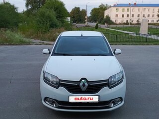 2015 Renault Logan II, белый, 750000 рублей, вид 2