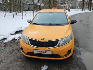 2014 Kia Rio III, жёлтый, 605000 рублей, вид 2
