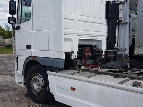 2007 DAF XF 105, белый, 2500000 рублей, вид 2