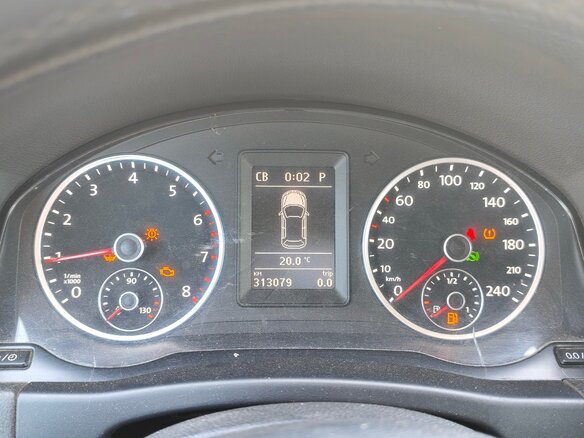 2012 Volkswagen Tiguan I Рестайлинг, жёлтый, 840000 рублей - вид 5