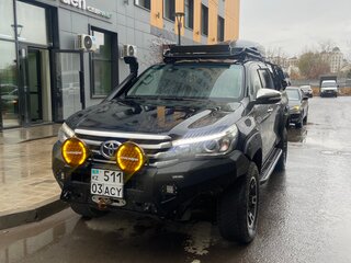 2015 Toyota Hilux VIII, чёрный, 3500000 рублей, вид 2