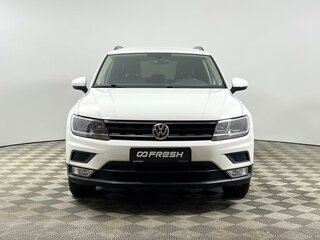 2017 Volkswagen Tiguan II, белый, 1729000 рублей, вид 3