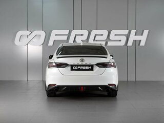 2018 Toyota Camry VIII (XV70), белый, 2469000 рублей, вид 4