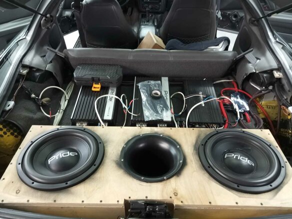 1993 Chevrolet Camaro IV, чёрный, 800000 рублей - вид 20